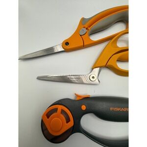 Fiskars 3pc Sewing Set RazorEdge Easy Action Scissors & Rotary Cutter‎ Orange